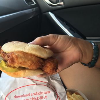 Chick-fil-A - Regular chicken sandwich - Fast Food Near Me - Reno, Nevada Chick-fil-A - Regular chicken sandwich - Fast Food Near Me - Reno, Nevada