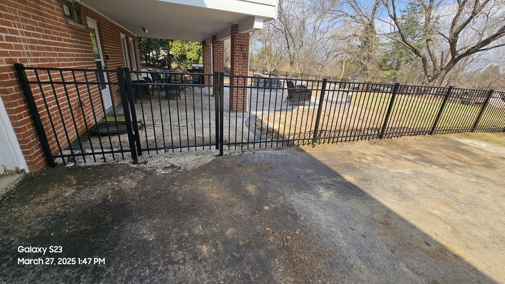 BIG R FENCE - Updated April 2025 - Request a Quote - 12 Photos ...