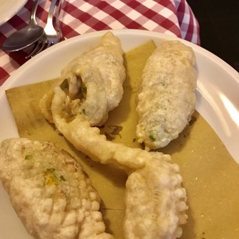 Hostaria La Botticella - Zucchini flowers stuffed with mozzarella & anchovies - Roman Near Me - Rome, RM Hostaria La Botticella - Zucchini flowers stuffed with mozzarella & anchovies - Roman Near Me - Rome, RM