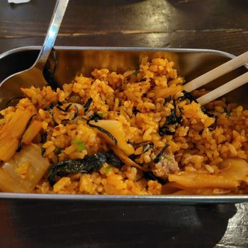Izakaya Pau Hana Base - Kimchi pork rice, excellent! - Tapas/Small Plates Near Me - Honolulu, Hawaii