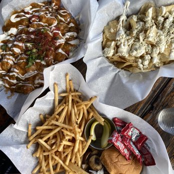 Stanley Beer Hall - Green chili tots/Blue cheese chips/Mushroom Swiss burger with the best fries - Beer Gardens Near Me - Aurora, Colorado Stanley Beer Hall - Green chili tots/Blue cheese chips/Mushroom Swiss burger with the best fries - Beer Gardens Near Me - Aurora, Colorado