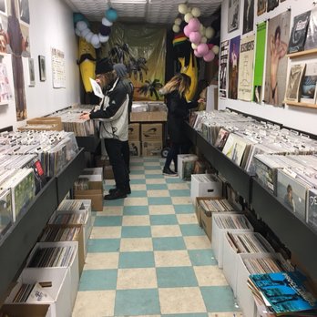 Deep Cuts Record Store - Vinyl Records Near Me - Ridgewood, New York