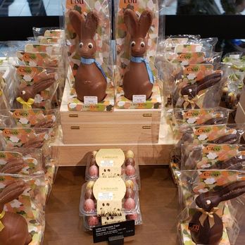 Läderach chocolatier suisse - Chocolatiers & Shops Near Me - Sunrise, Florida Läderach chocolatier suisse - Chocolatiers & Shops Near Me - Sunrise, Florida