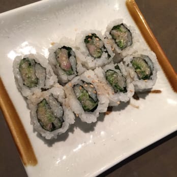 Sushi Kinoya - Yellowtail Roll - Sushi Bars Near Me - Long Beach, California Sushi Kinoya - Yellowtail Roll - Sushi Bars Near Me - Long Beach, California