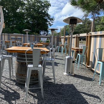 Food For Thought - Tables - Gastropubs Near Me - Cape Neddick , Maine