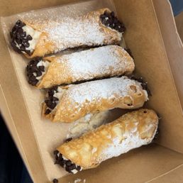 Cannolis