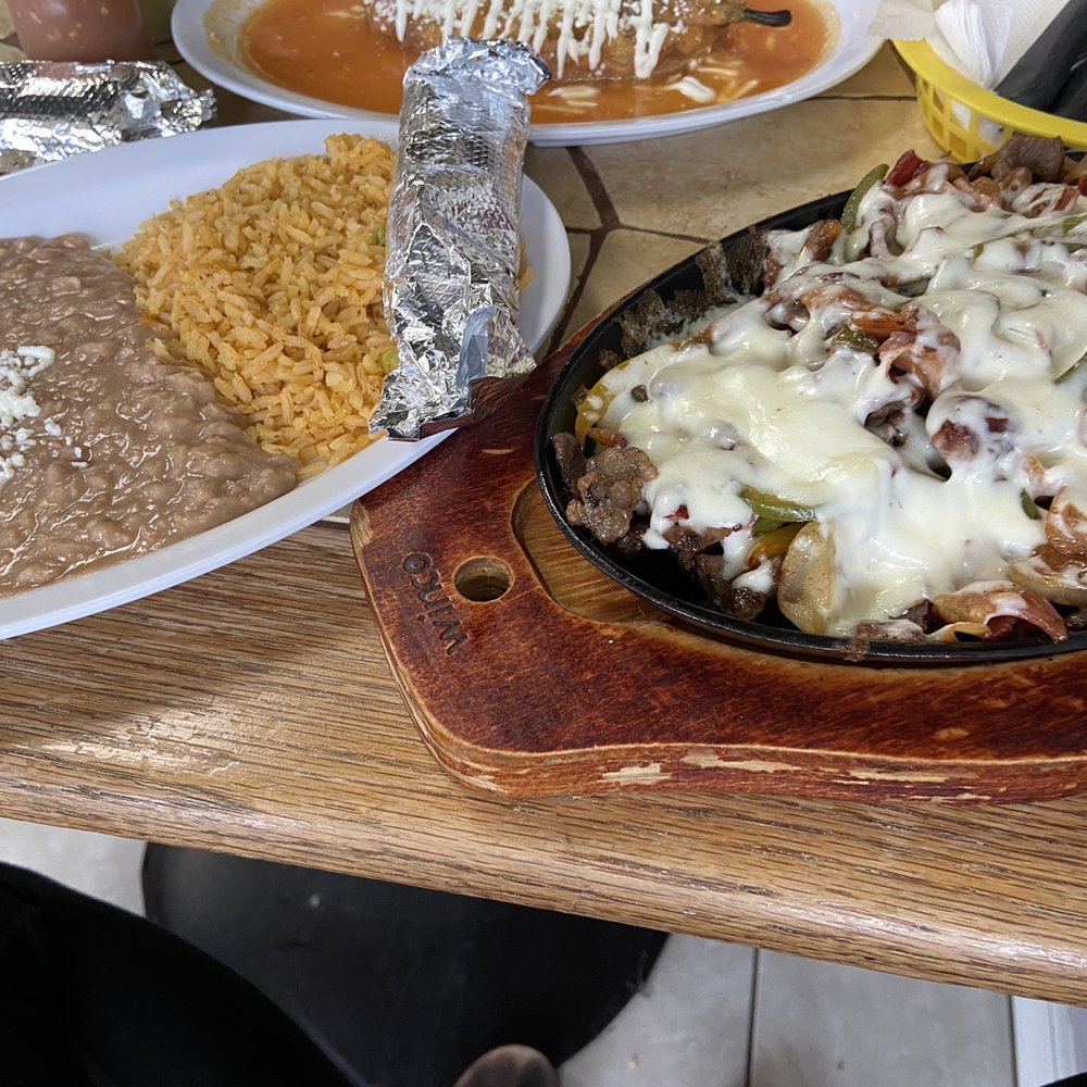 Gonzalez's Restaurant - Alambre $20. Asada, Han, bacon, rice and beans soo good!!! - Mexican Near Me - Orange, California Gonzalez's Restaurant - Alambre $20. Asada, Han, bacon, rice and beans soo good!!! - Mexican Near Me - Orange, California
