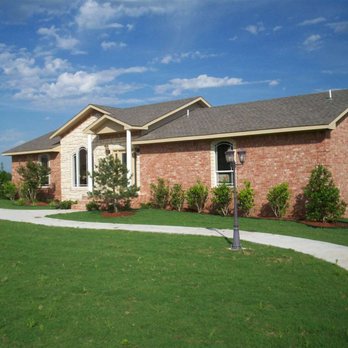 Homes On Holiday - 3 bedroom/3 bathroom with two king beds and double bunks in 3rd bedroom. Jack and Jill bath. Whirlpool tub in Master. Washer/dryer. - Vacation Rentals Near Me - Ardmore, Oklahoma Homes On Holiday - 3 bedroom/3 bathroom with two king beds and double bunks in 3rd bedroom. Jack and Jill bath. Whirlpool tub in Master. Washer/dryer. - Vacation Rentals Near Me - Ardmore, Oklahoma