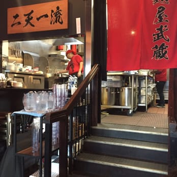 Menya le Nood - You can see straight in to the kitchen - Ramen Near Me - Honolulu, Hawaii