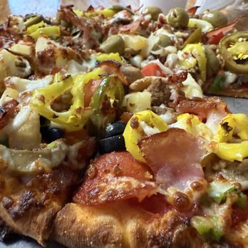 Firecracker’s Pizza Pleasant View - Super Supreme - Pizza Near Me - Pleasant View, Tennessee