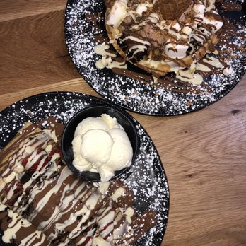 D Spot - Bottom: hidden gem  Top: divide + conquer - Desserts Near Me - Markham, Ontario