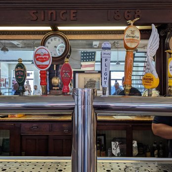 D.G. Yuengling & Son - Taps in the tasting room. - Breweries Near Me - Pottsville, Pennsylvania