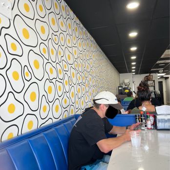 Eggboy - Inside - Breakfast & Brunch Near Me - Atlantic Beach, Florida