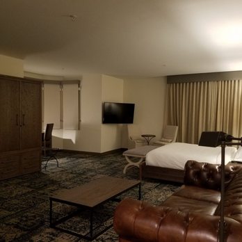 Four Points by Sheraton Santa Cruz Scotts Valley - Junior Suite upgrade - Hotels Near Me - Scotts Valley, California Four Points by Sheraton Santa Cruz Scotts Valley - Junior Suite upgrade - Hotels Near Me - Scotts Valley, California