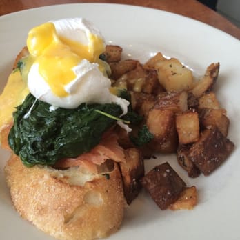 Oddfellows - Oddfellows' Benedict with salmon - Breakfast & Brunch Near Me - Dallas, Texas Oddfellows - Oddfellows' Benedict with salmon - Breakfast & Brunch Near Me - Dallas, Texas