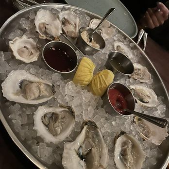 HAVEN Riverfront Restaurant & Bar - Around the World Oyster Tasting - New American Near Me - Edgewater, New Jersey