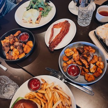 Geraldine's - New American Near Me - Austin, Texas