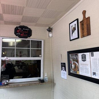 Heard Dat Kitchen - Ordering window - Cajun/Creole Near Me - New Orleans, Louisiana