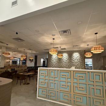SKD Kitchen And Drinks - Pizza Near Me - Saint Pete Beach, Florida