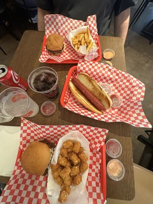NFA Burger - Avalon by null