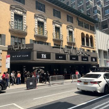 August Wilson Theatre - CABARET - Performing Arts Near Me - New York, New York August Wilson Theatre - CABARET - Performing Arts Near Me - New York, New York