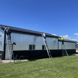 Rainman Seamless Rain Gutters - Rainman at work!