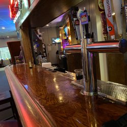 Pub & Grill at Iceworks - Bar