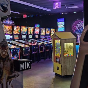 Electric Starship Arcade - Arcades Near Me - Haltom City, Texas