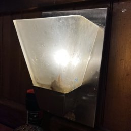 Lights & the walls in the booth were super filthy. Food was way under par. Will not go back any time soon..