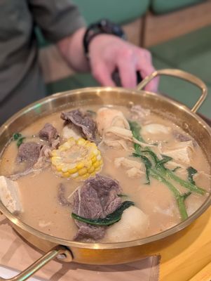 Lucky House Seafood Asian by null