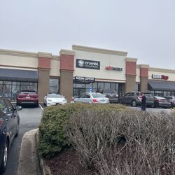 Crumbl - Douglasville - Outside