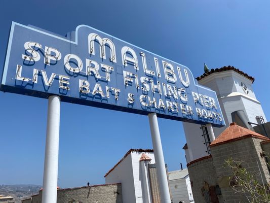 Surfrider Beach by null