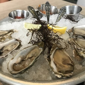 Herringbone Waikiki - Happy hour oysters - Seafood Near Me - Honolulu, Hawaii Herringbone Waikiki - Happy hour oysters - Seafood Near Me - Honolulu, Hawaii