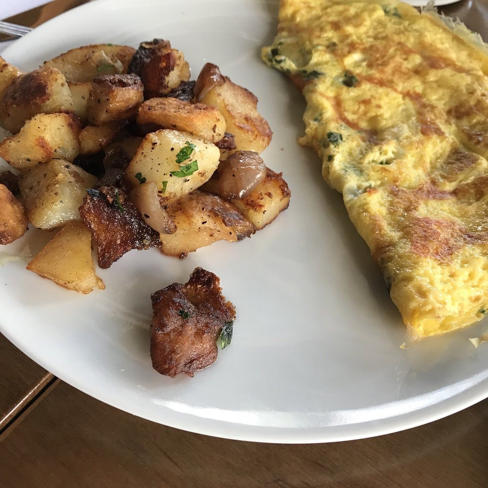 Carte Blanche - Cheese omelette - French Near Me - Hamburg, New York Carte Blanche - Cheese omelette - French Near Me - Hamburg, New York