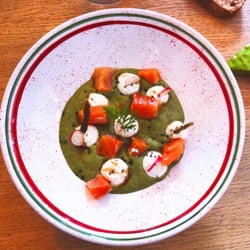 La ferme gourmande - Crème d'épinards, brocciu de brebis et saumon fumé