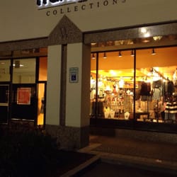 Francesca's Collections - Francesca's at night