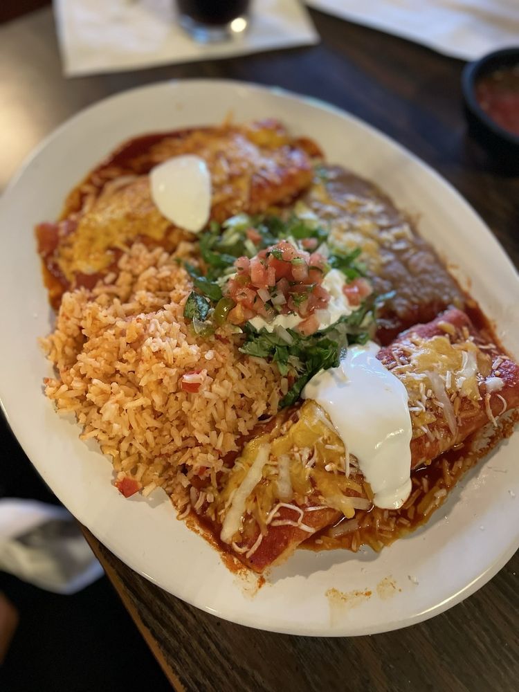 Los Gallos Mexican Restaurant 