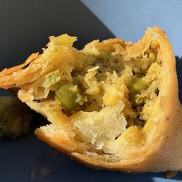 Paneer Samosa (2 pcs)