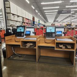 DSW - Self check out.
