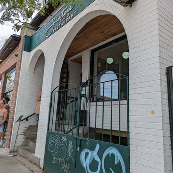 Sisters & Co - Breakfast & Brunch Near Me - Toronto, Ontario Sisters & Co - Breakfast & Brunch Near Me - Toronto, Ontario