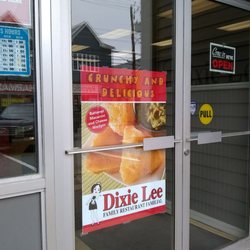Dixie Lee Family Restaurant - Macaroni and cheese wedges!