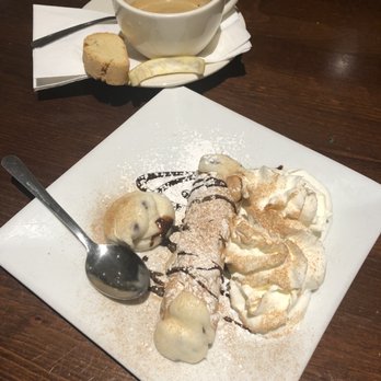 Gio's Pizza & Restaurant - Cannoli, homemade - Pizza Near Me - East Islip, New York