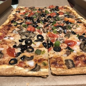 La Casa Pizzaria - Vegetables pizza - Pizza Near Me - Omaha, Nebraska