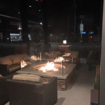 110 Grill - Outside seating area - New American Near Me - Woburn, Massachusetts