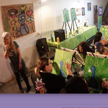The Paint Sesh - Peacock (Feb 2019) - Paint & Sip Near Me - Cincinnati, Ohio The Paint Sesh - Peacock (Feb 2019) - Paint & Sip Near Me - Cincinnati, Ohio