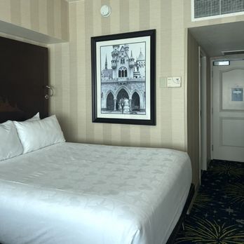 Disneyland Hotel - Hotels Near Me - Anaheim, California