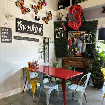 New Begining Deli - More seating & just love the vibe in here! - American Near Me - Ruther Glen, Virginia New Begining Deli - More seating & just love the vibe in here! - American Near Me - Ruther Glen, Virginia