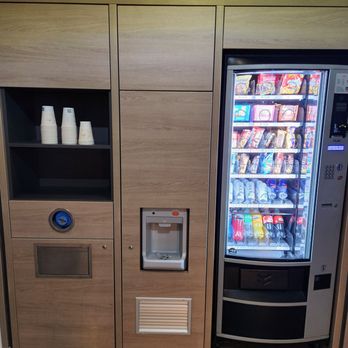 Holiday Inn Express - Ice and vending machines - Hotels Near Me - Kaiserslautern, RP