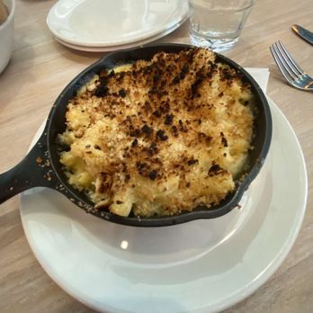 Social Kitchen & Bar - Classic Mac and Cheese - New American Near Me - Birmingham, Michigan