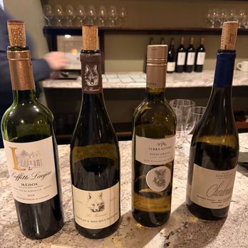 Loka Leaf Tea Lounge - Wine tasting - Tea Rooms Near Me - Cazenovia, New York Loka Leaf Tea Lounge - Wine tasting - Tea Rooms Near Me - Cazenovia, New York